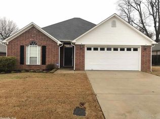905 Woodard Dr, Conway, AR 72034