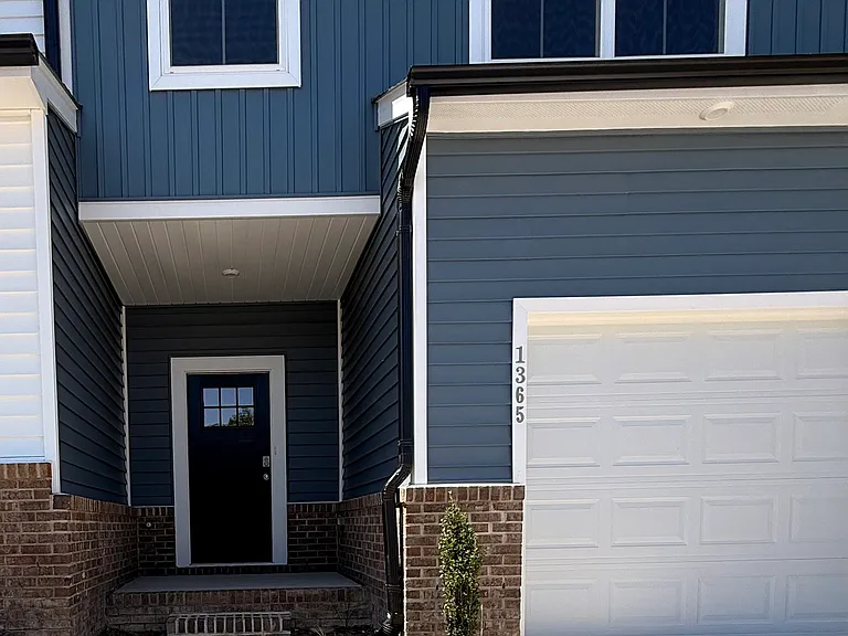 1365 Bessie Ct — Photo 1