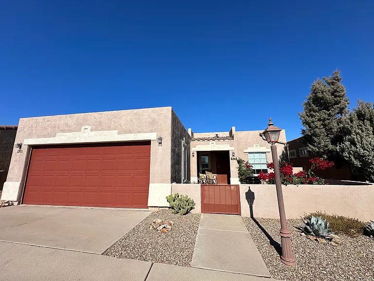 1260 W Calle De Sotelo — Photo 1