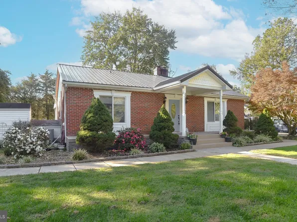 44513 Forest Landing Rd, Hollywood, MD 20636