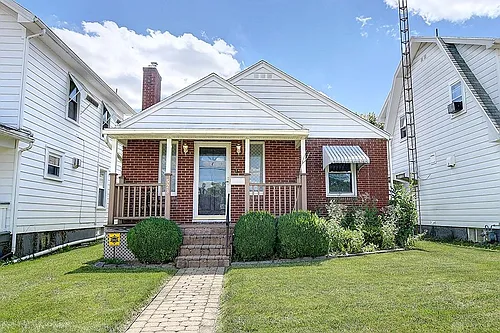 523 Watervliet Ave Photo 1
