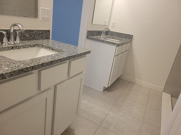 4th image of 3957 Sagefield Dr