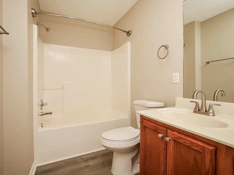 112 Township Ct — Photo 16