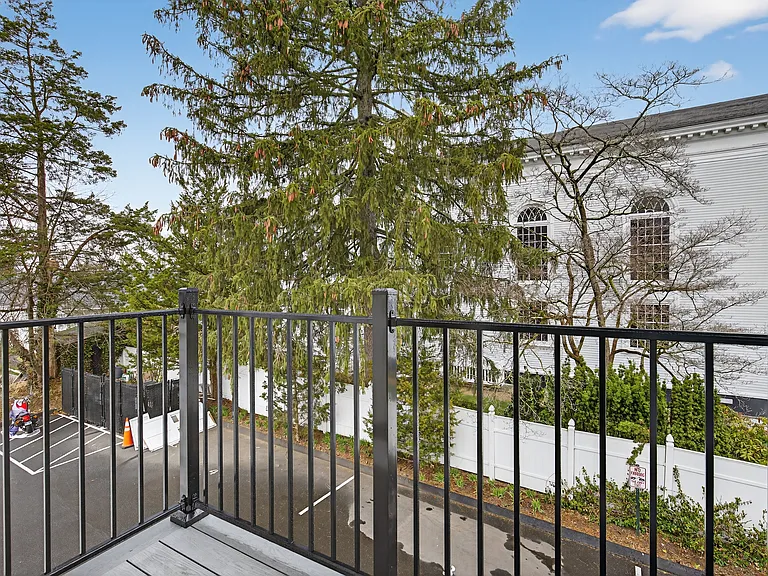 "Wiltshire" Apt 10 @ 3 Park St - 2 BR and 2 1/2 Duplex