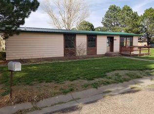 401 E 8th St, Grant, NE 69140