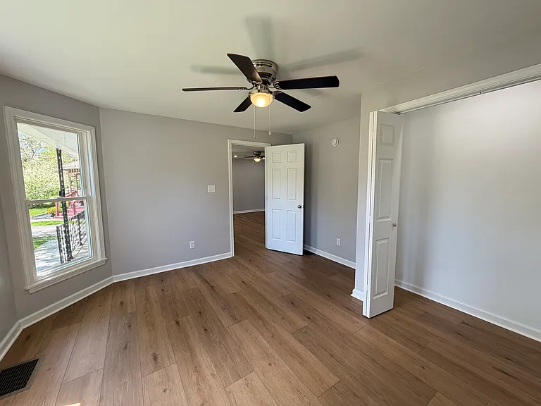 320 Chestnut St #1 — Photo 13