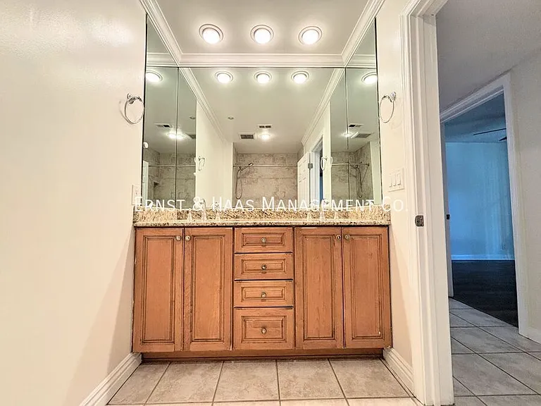 11381 Foster Rd — Photo 15