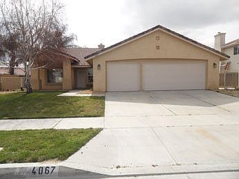 2nd image of 4067 W Menlo Ave