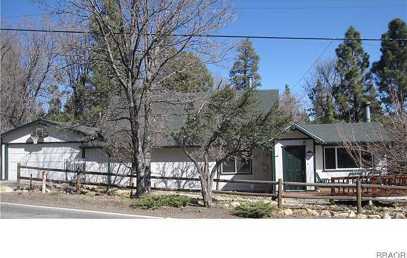 1st image of 496 Vista Ave