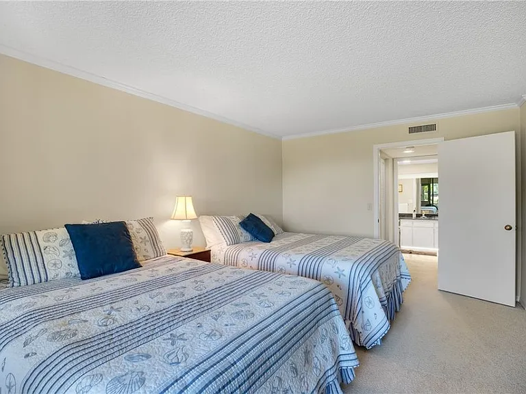 1815 Mooringline Dr #1D — Photo 23