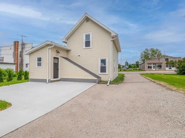 103 South Madison Street, Friesland, WI 53935