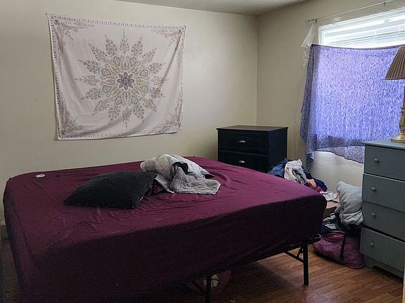 4th image of 1104 26th Ave #B