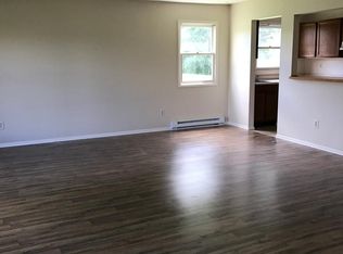 15 Hanover Dr, Delmar, NY 12054