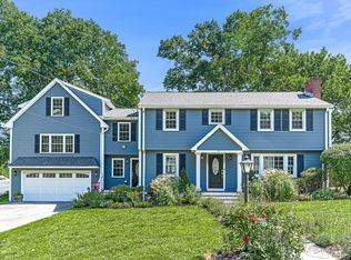 37 Gregory Rd, Wakefield, MA 01880