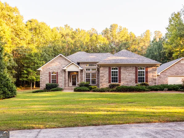 681 Alcova Dr, Social Circle, GA 30025