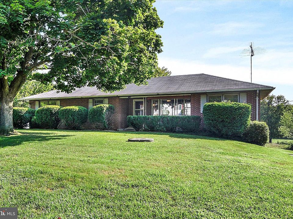 1st image of 815 Earlton Rd