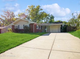 1710 Pierce Rd, Hoffman Estates, IL 60169
