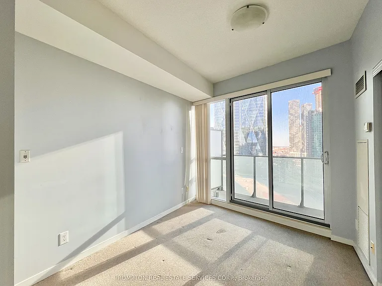 65 Bremner Blvd #1910 — Photo 17