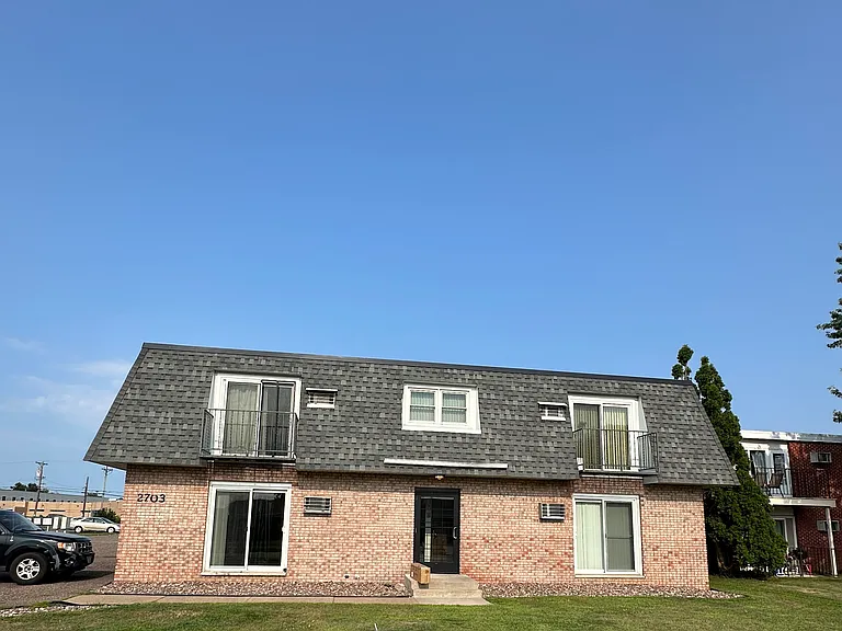 2703 Thomas Dr #16 — Photo 1