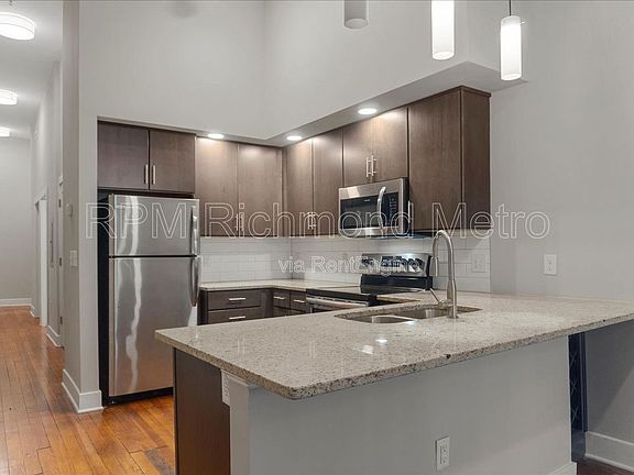 5th image of 22 E Broad St Unit 303