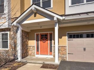 39 Park Pl, Mountain Lakes, NJ 07046