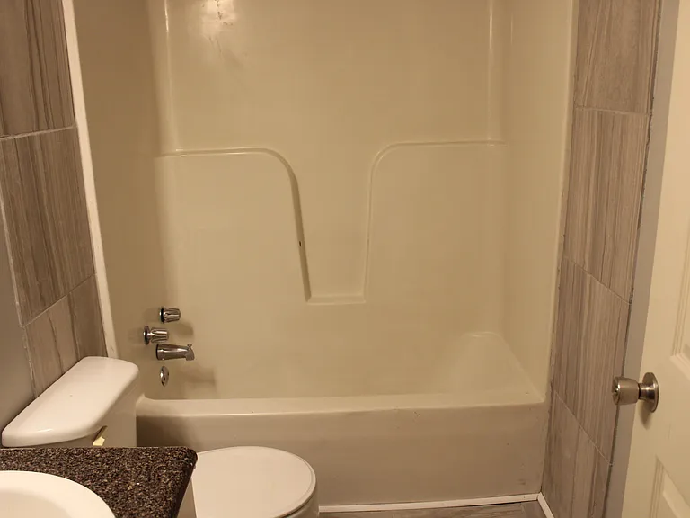 203 Bell St — Photo 4