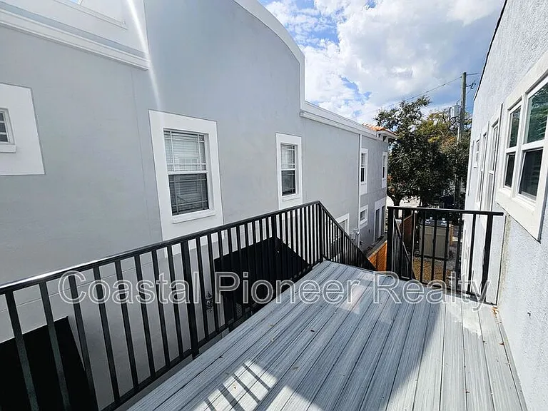209 S Westland Ave #D — Photo 25