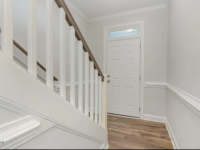 620 Parkington Ln — Photo 5