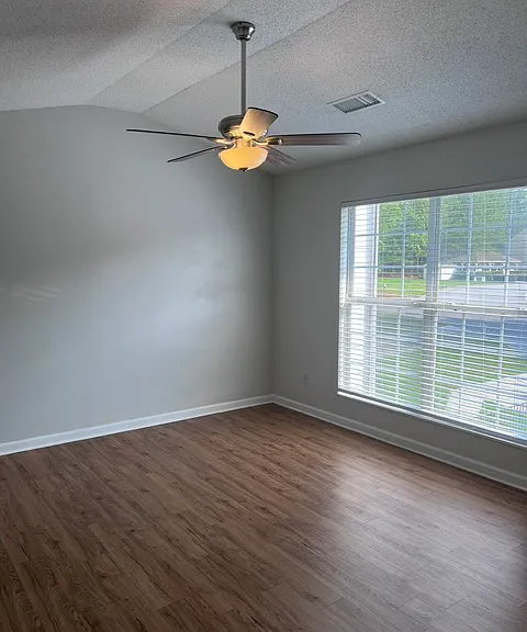 2770 Parkway Cv — Photo 5