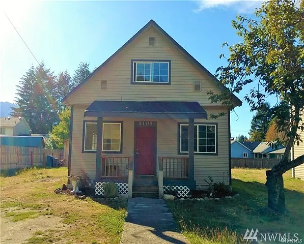1105 Montague Ave photo 1