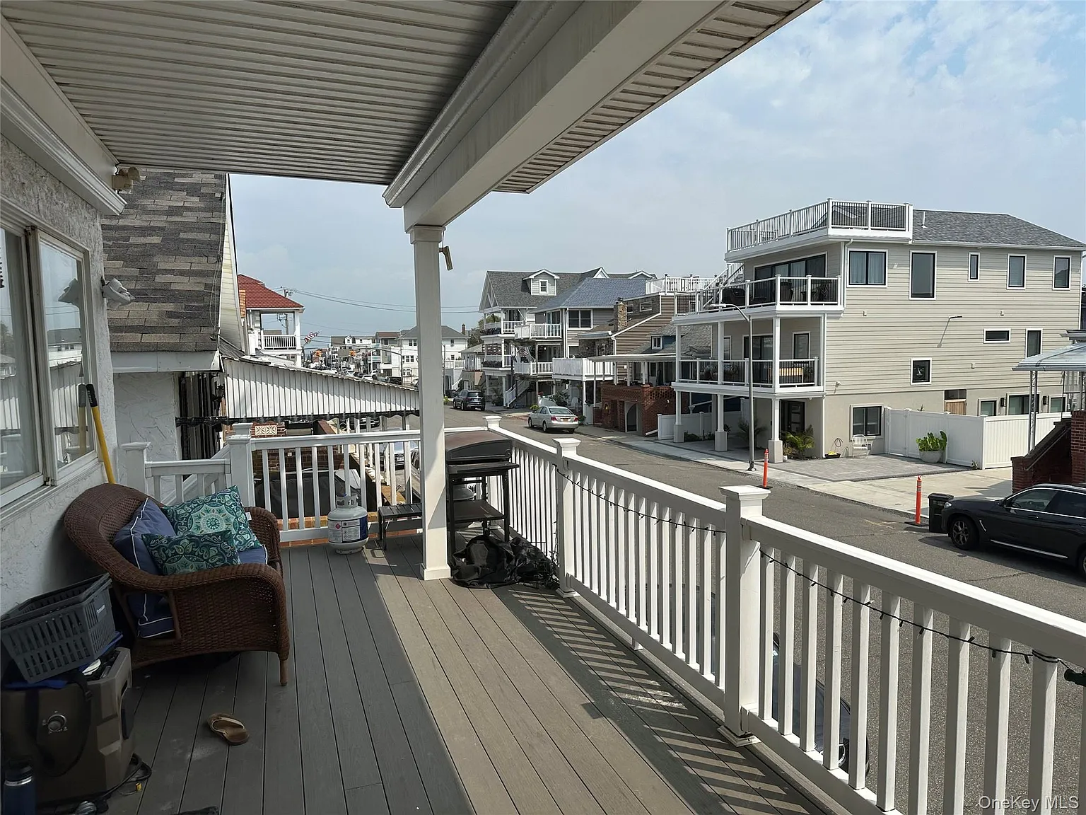 3 bed, 2.0 bath, 1782 sqft, $4,300 — Photo 2