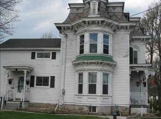 201 Caverns Rd, Howes Cave, NY 12092