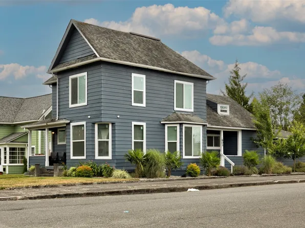 802 Eklund Avenue, Hoquiam, WA 98550