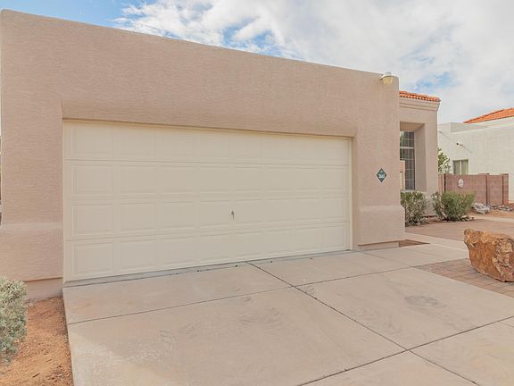 3rd image of 2665 W Camino Del Sitio
