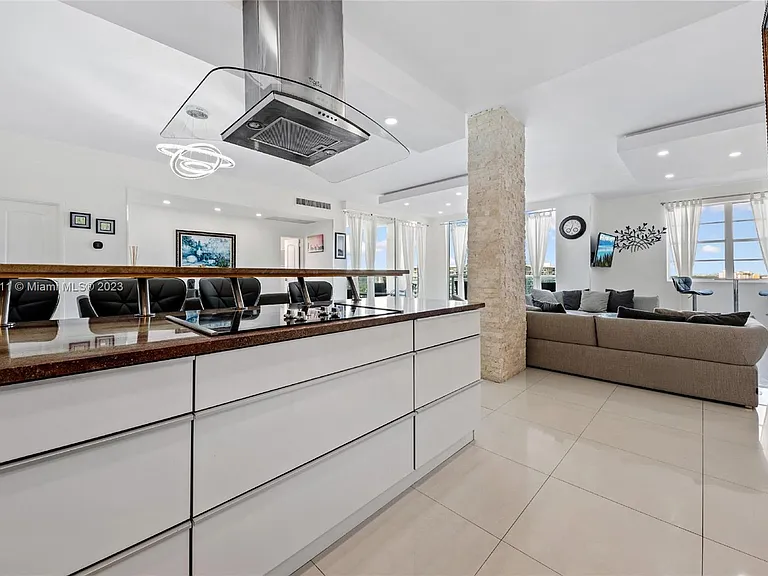 4001 S Ocean Dr #2 — Photo 7