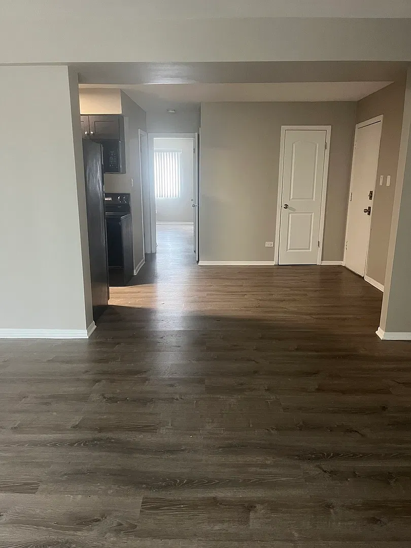 1 bed, 775 sqft, $1,465 — Photo 3