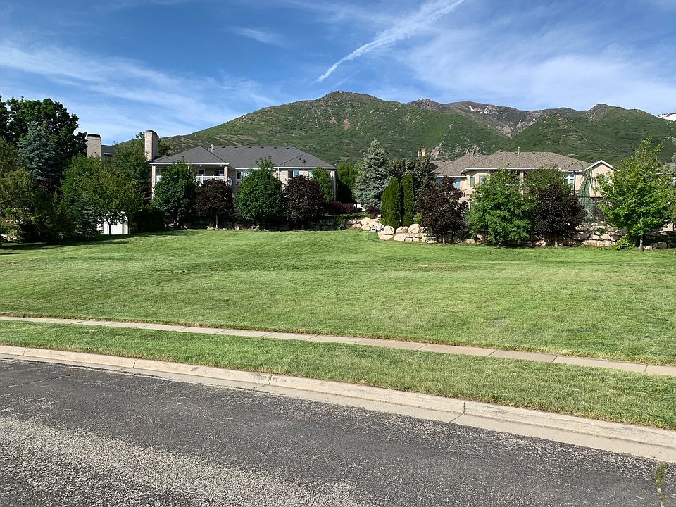 2nd image of 1698 Lakeview Way