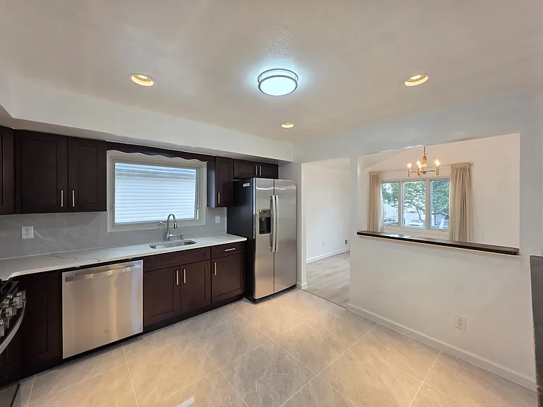 68 Cranford St #2 — Photo 2