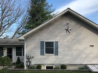 36 Meredith Ln, Shawangunk, NY 12566