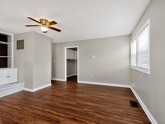 5th image of 8207 E 50th St