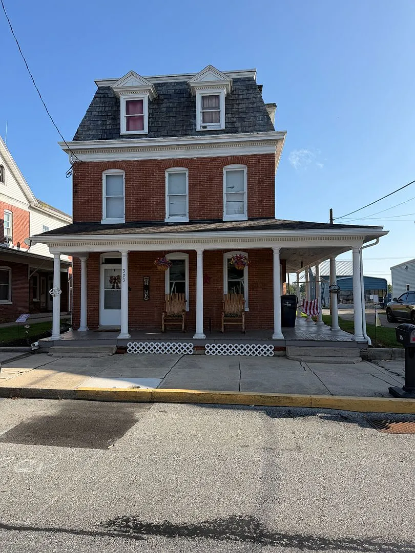 323 W. King St. — Photo 2