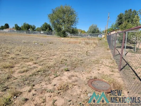 805 Maple Ave, Moriarty, NM 87035