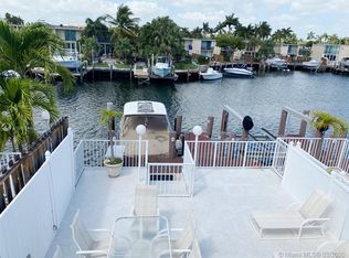 703 NE 26th Ave, Hallandale, FL 33009