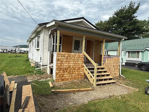 3rd image of 7 Virginia Ave