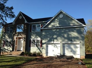114 Oak St, Bridgewater, NJ 08807