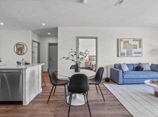 203 Lowell St #320, Wilmington, MA 01887