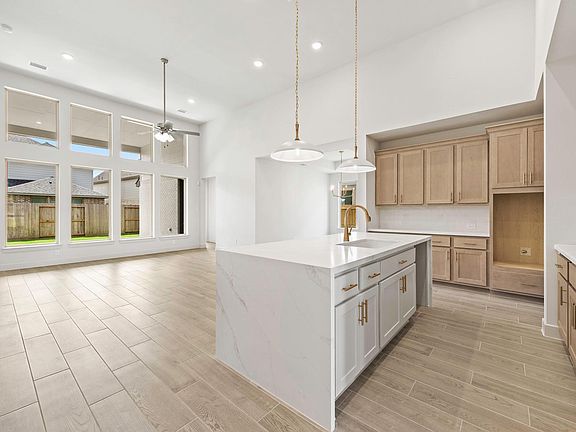 4th image of 30919 Golden Felipe St