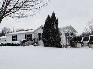2448 Hemlock Dr, Green Bay, WI 54311