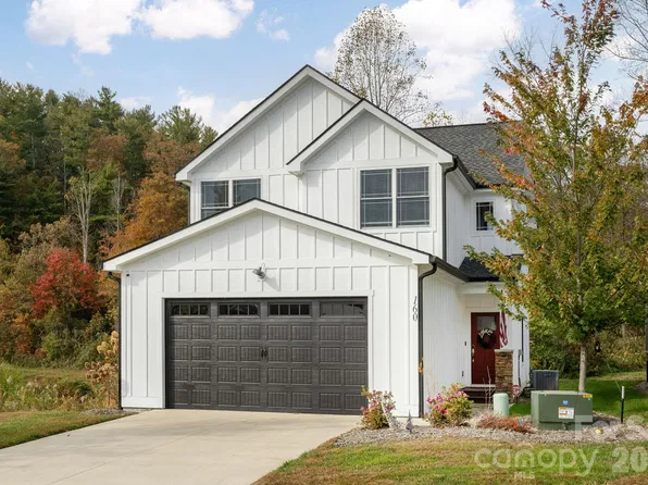 160 Leyland Cir, Hendersonville, NC 28792