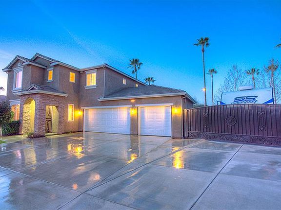 2nd image of 5579 E Lorena Ave